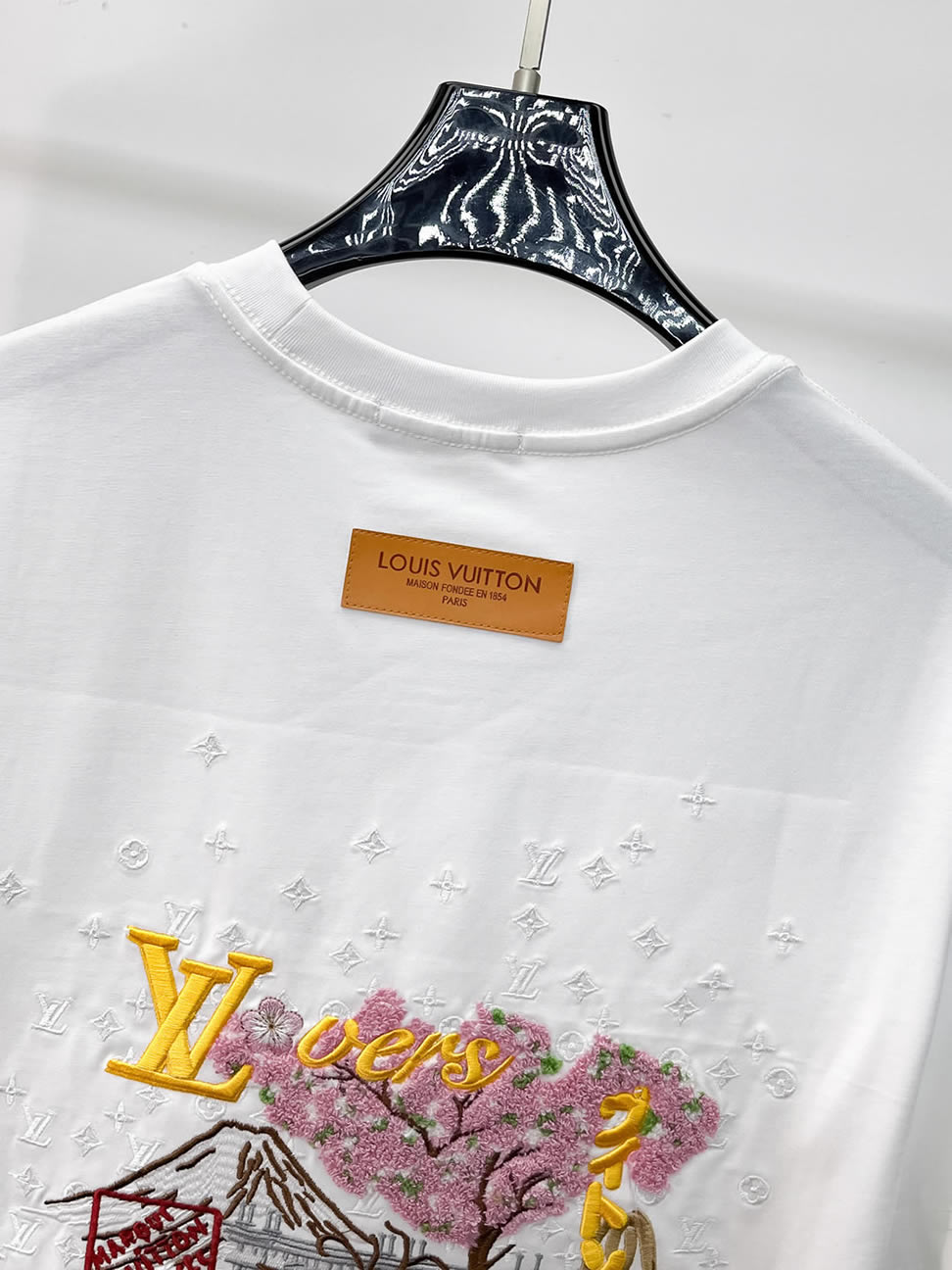 ルイ・ヴィトン LVイニシャル 立体刺繍 半袖 Tシャツ ホワイト FS591 - 画像 (4)