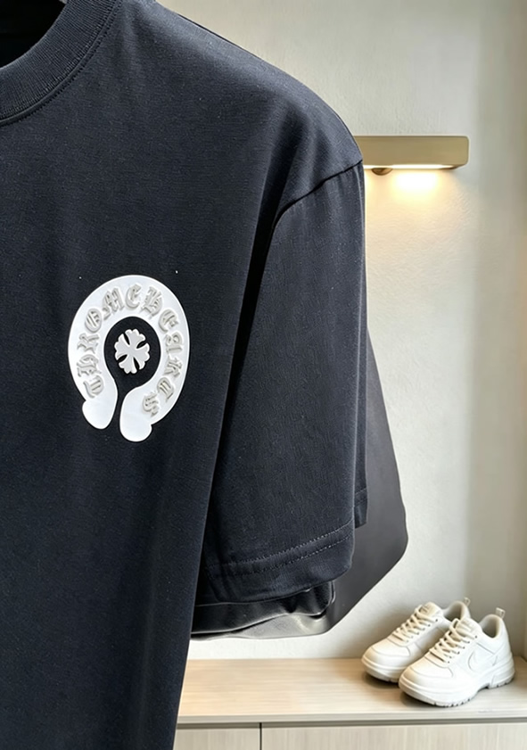 クロムハーツ ホースシュー&CHプラス 刺繍 半袖 Tシャツ ブラック FS595 - 画像 (4)