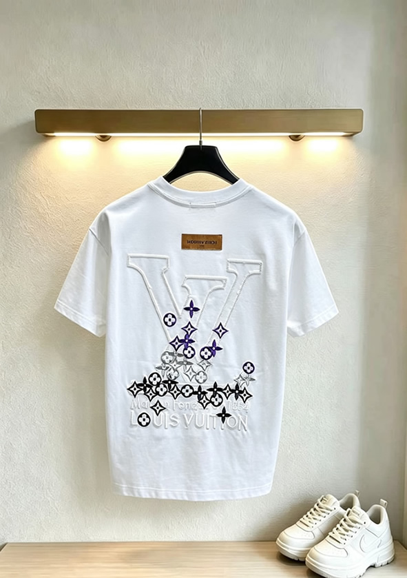 ルイ・ヴィトン LVイニシャル モノグラム グラフィティ 刺繍 半袖 Tシャツ ホワイト FS596 - 画像 (4)
