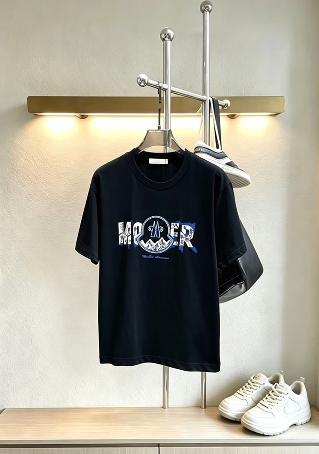 モンクレール マウンテン&パームツリー ロゴ刺繍 半袖 Tシャツ ブラック FS599 - 画像 (2)