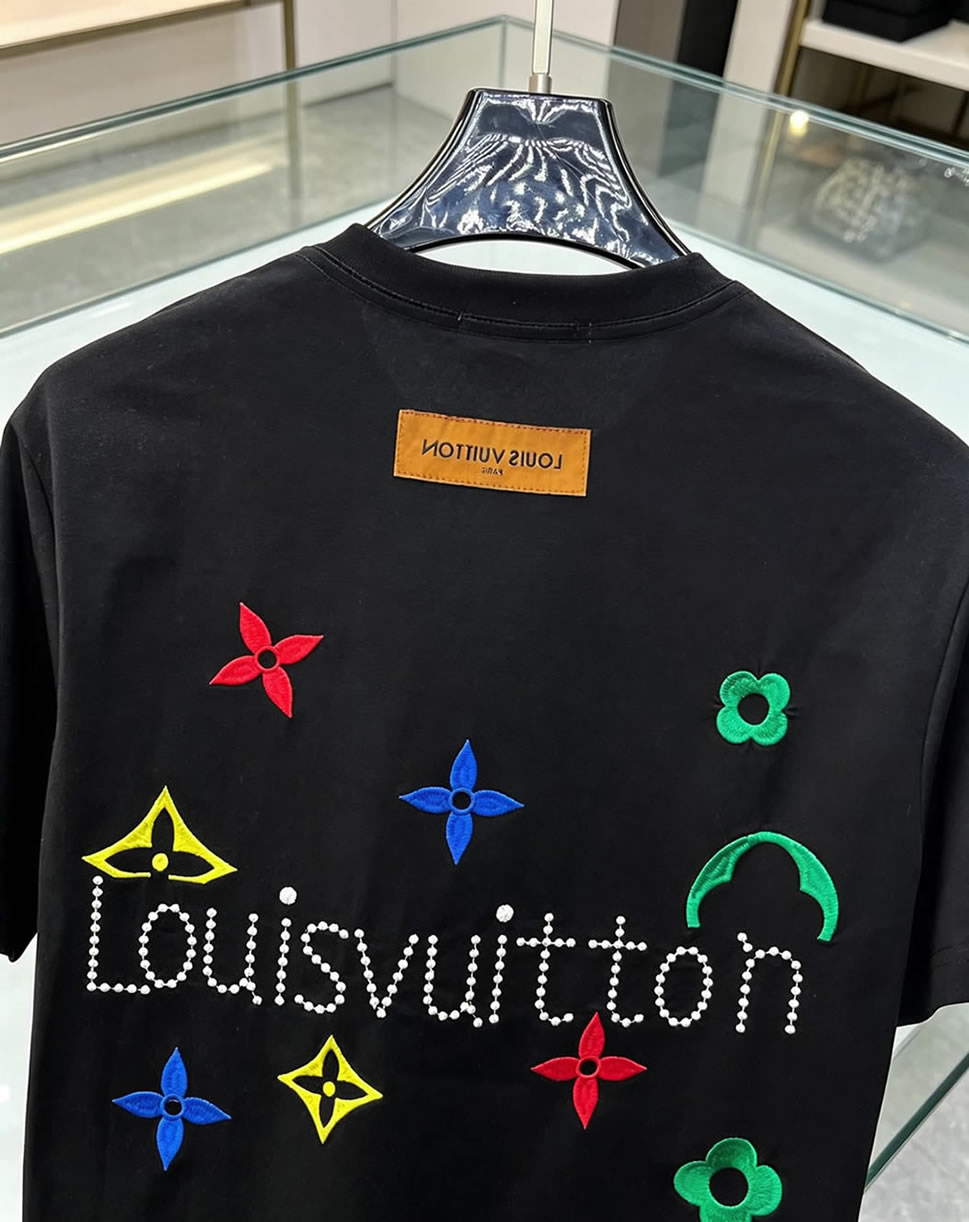 ルイ・ヴィトン LVイニシャル ラインストーン モノグラムフラワー 刺繍 半袖 Tシャツ ブラック FS608 - 画像 (4)