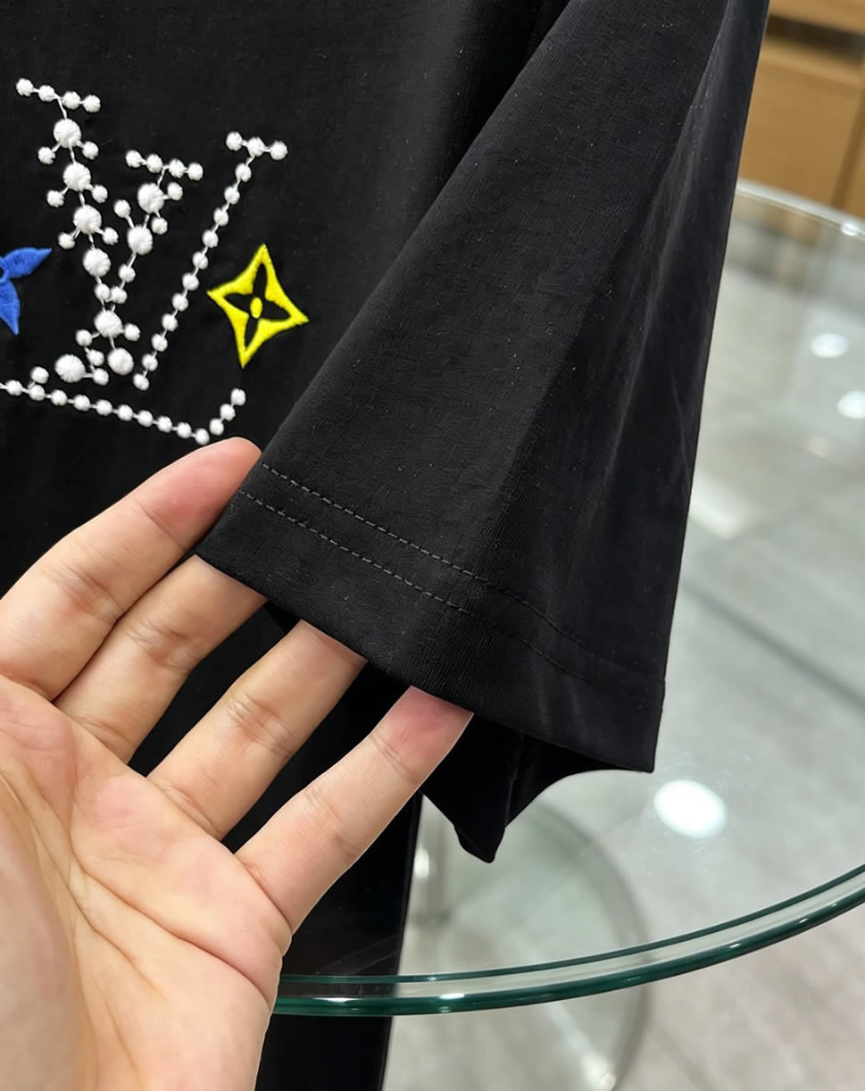ルイ・ヴィトン LVイニシャル ラインストーン モノグラムフラワー 刺繍 半袖 Tシャツ ブラック FS608 - 画像 (5)