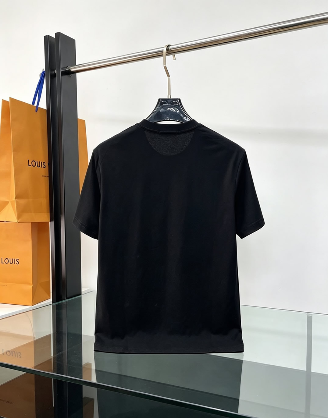 ルイ・ヴィトン LVイニシャル ラインストーンドロップ 半袖 Tシャツ ブラック FS610 - 画像 (2)