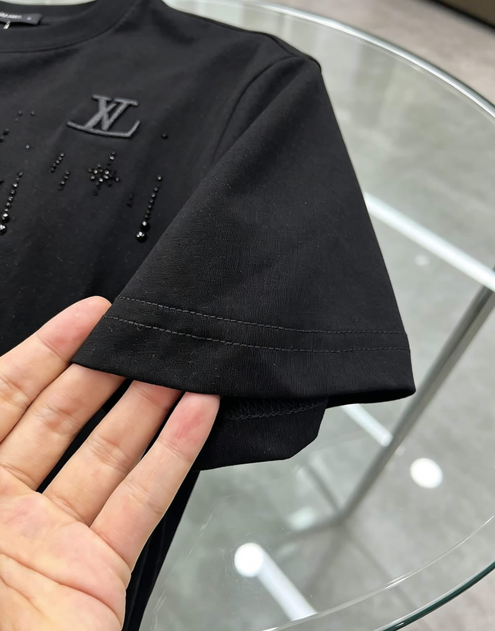 ルイ・ヴィトン LVイニシャル ラインストーンドロップ 半袖 Tシャツ ブラック FS610 - 画像 (5)