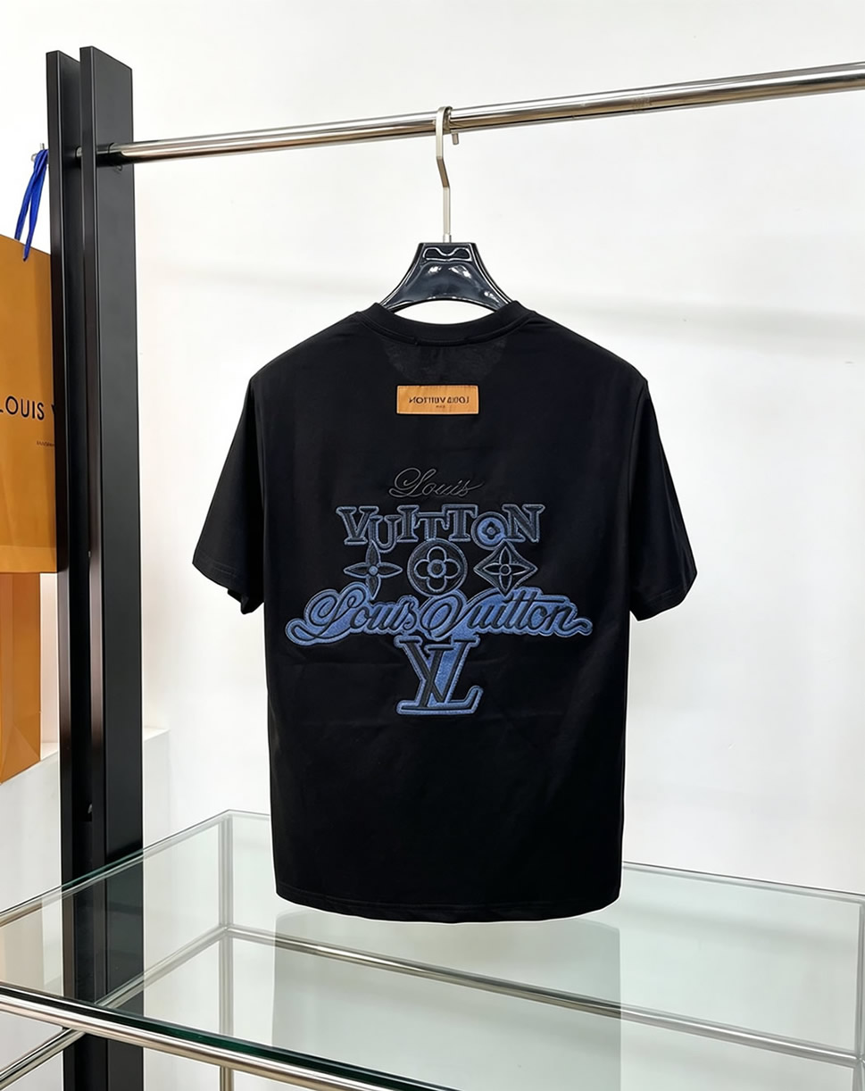 ルイ・ヴィトン カレッジロゴ モノグラムフラワー 刺繍 半袖 Tシャツ ブラック FS619 - 画像 (2)