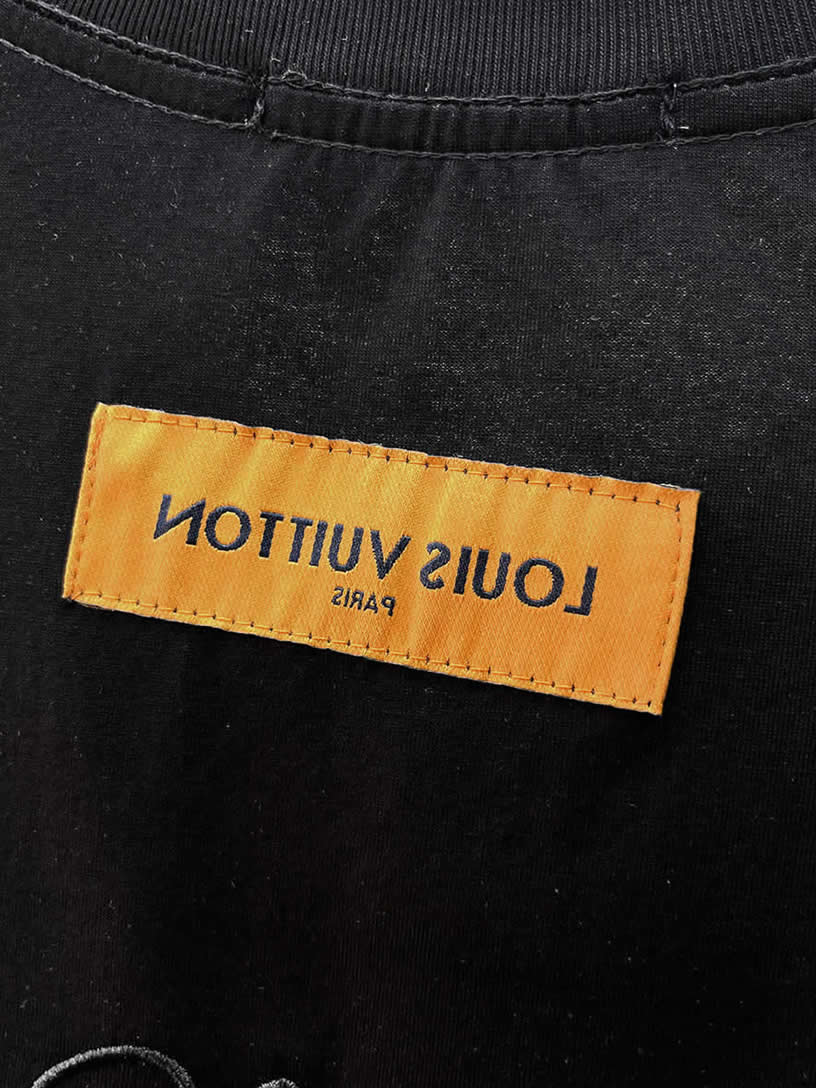 ルイ・ヴィトン カレッジロゴ モノグラムフラワー 刺繍 半袖 Tシャツ ブラック FS619 - 画像 (10)