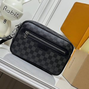 ルイ・ヴィトン ダミエ グラフィット アルファ クラッチバッグ ブラック N47626