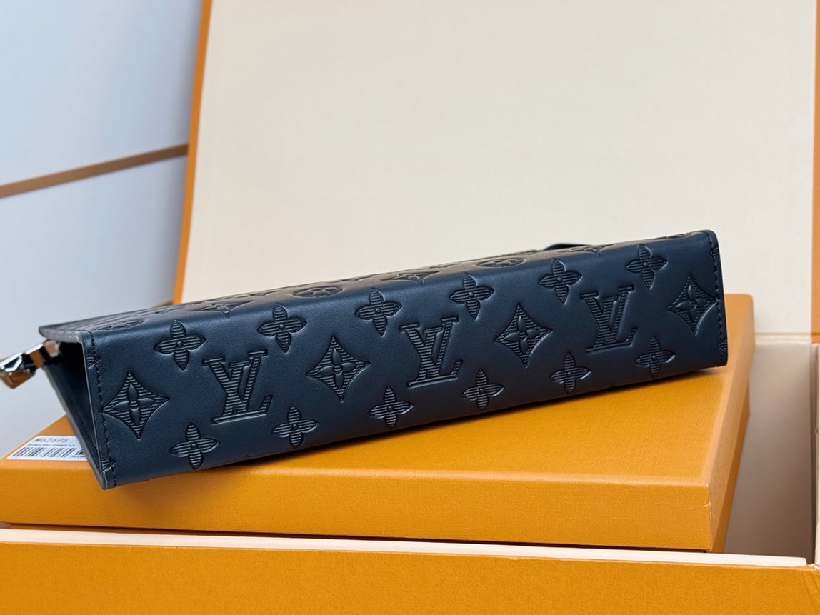 ルイ・ヴィトン モノグラム・シャドウ ポシェット・ヴォワヤージュ MM クラッチバッグ ノワール M61692 - 画像 (5)