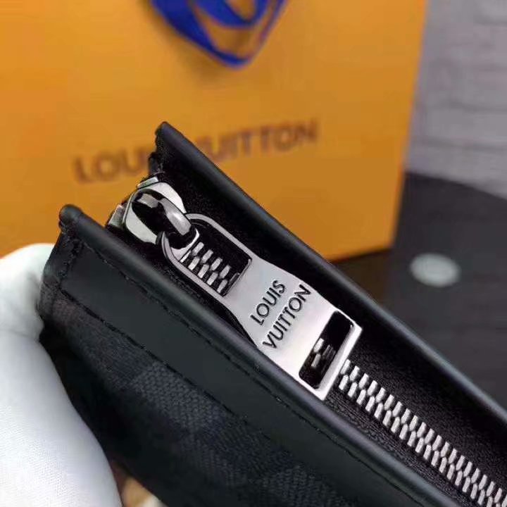 ルイ・ヴィトン ダミエ・グラフィット ポシェット・ヴォワヤージュ MM クラッチバッグ ダミエ・グラフィット M61692 - 画像 (4)