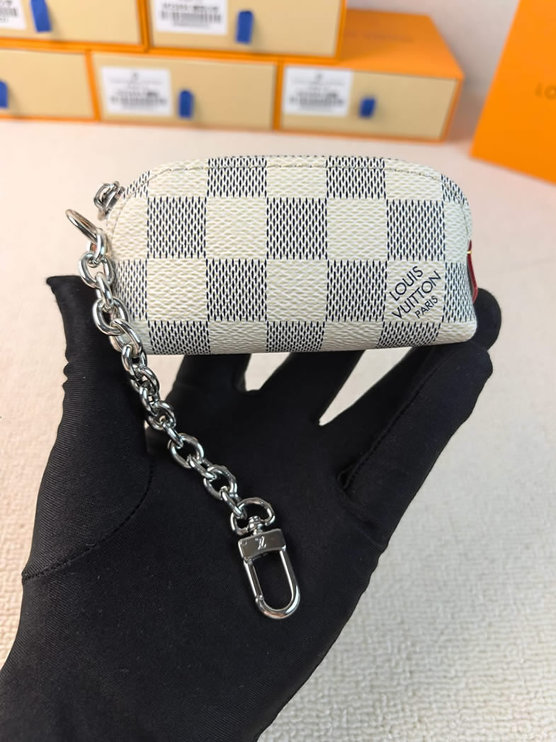 ルイ・ヴィトン ダミエ・アズール マイクロ・ポシェット・アクセソワール ポーチ ダミエ・アズール M25694