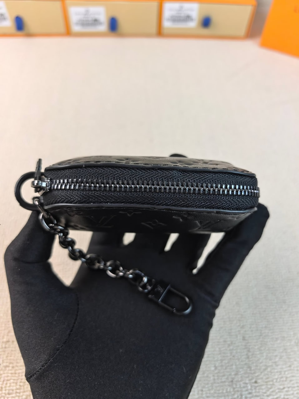 ルイ・ヴィトン モノグラム・アンプラント マイクロ・ポシェット・アクセソワール ポーチ ノワール M25694 - 画像 (2)