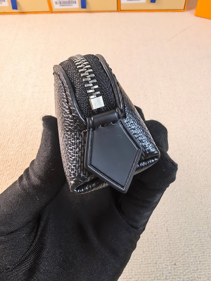 ルイ・ヴィトン ダミエ・グラフィット マイクロ・ポシェット・アクセソワール ポーチ シルバー金具 M25694 - 画像 (4)
