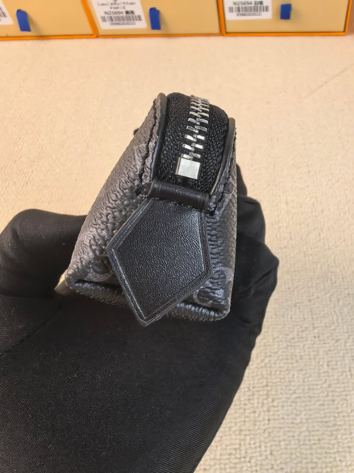 ルイ・ヴィトン モノグラム・エクリプス マイクロ・ポシェット・アクセソワール ポーチ シルバー金具 M25694 - 画像 (4)