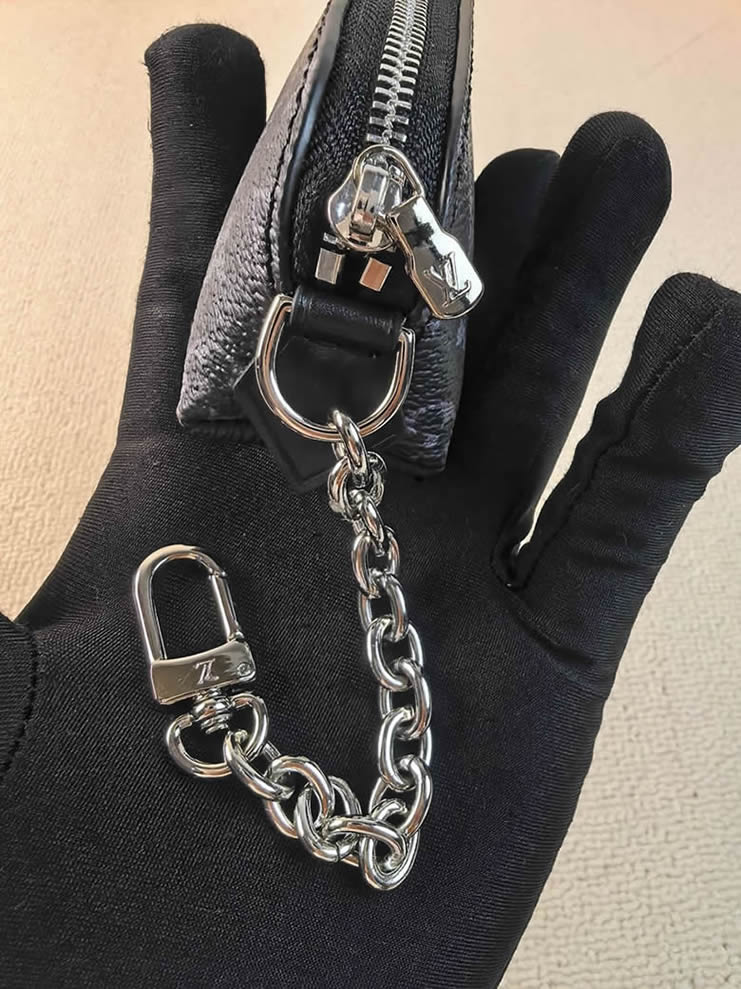 ルイ・ヴィトン モノグラム・エクリプス マイクロ・ポシェット・アクセソワール ポーチ シルバー金具 M25694 - 画像 (6)