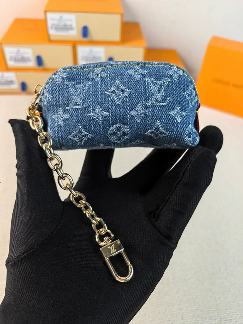 ルイ・ヴィトン モノグラム・デニム マイクロ・ポシェット・アクセソワール ポーチ ブルー M25694