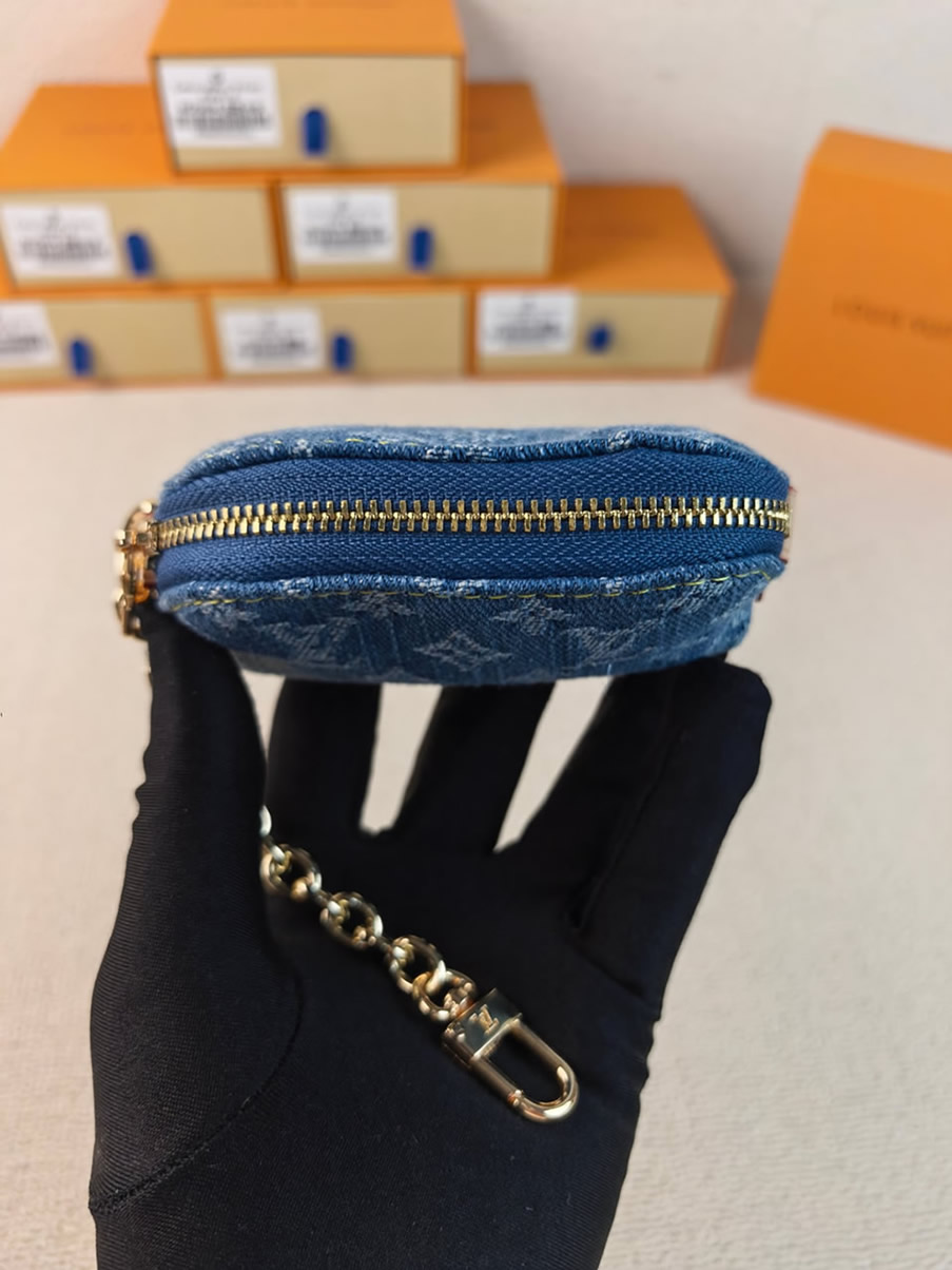 ルイ・ヴィトン モノグラム・デニム マイクロ・ポシェット・アクセソワール ポーチ ブルー M25694 - 画像 (2)