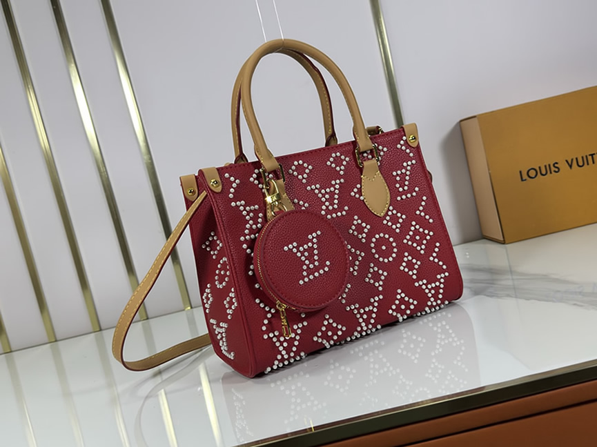ルイ・ヴィトン オンザゴー MM 2WAY トートバッグ パール刺繍 ポーチ付き レッド M47373 - 画像 (2)