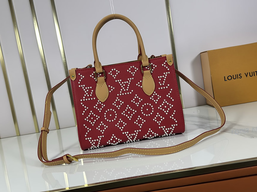 ルイ・ヴィトン オンザゴー MM 2WAY トートバッグ パール刺繍 ポーチ付き レッド M47373 - 画像 (4)