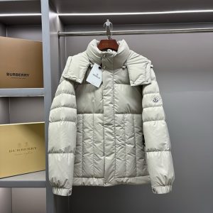 モンクレール フーデッド ダウンジャケット オフホワイト moncler004