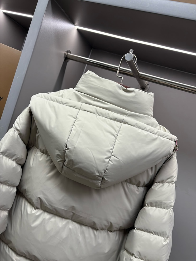 モンクレール フーデッド ダウンジャケット オフホワイト moncler004 - 画像 (9)