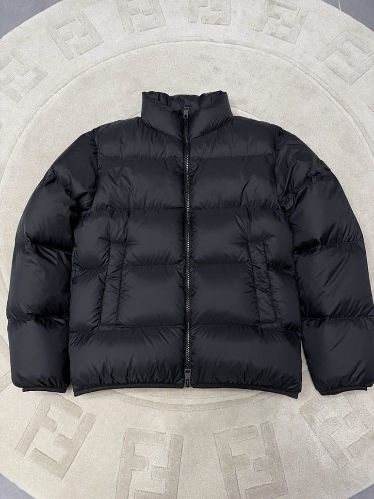 モンクレール スタンドカラー パデッド ダウンジャケット ブラック moncler020