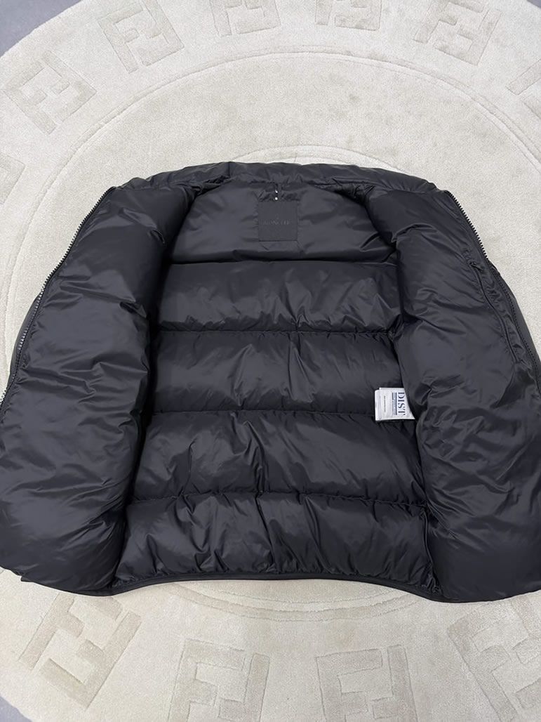 モンクレール スタンドカラー パデッド ダウンジャケット ブラック moncler020 - 画像 (5)