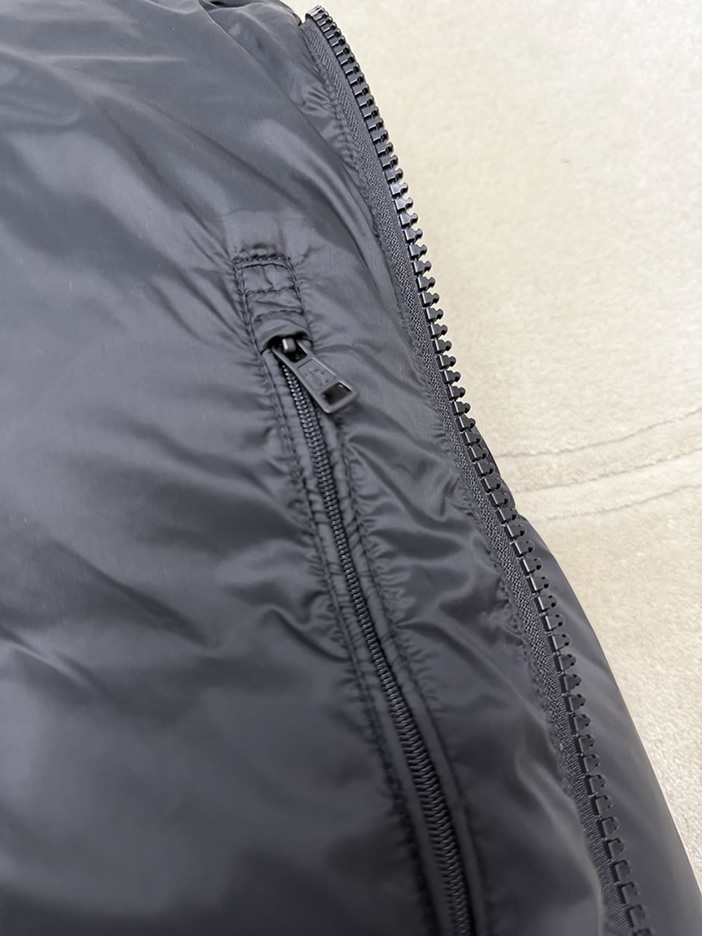 モンクレール スタンドカラー パデッド ダウンジャケット ブラック moncler020 - 画像 (8)