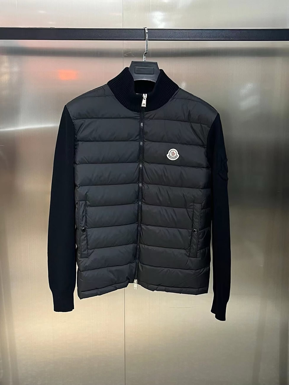 モンクレール ニットコンビネーション スタンドカラー ダウンジャケット ブラック moncler034