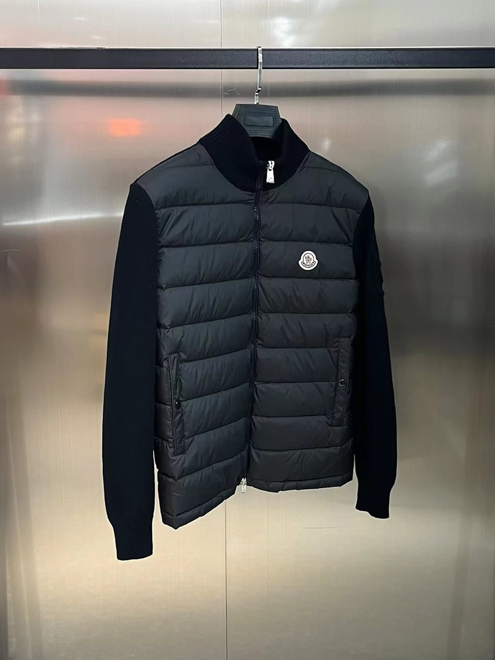 モンクレール ニットコンビネーション スタンドカラー ダウンジャケット ブラック moncler034 - 画像 (2)