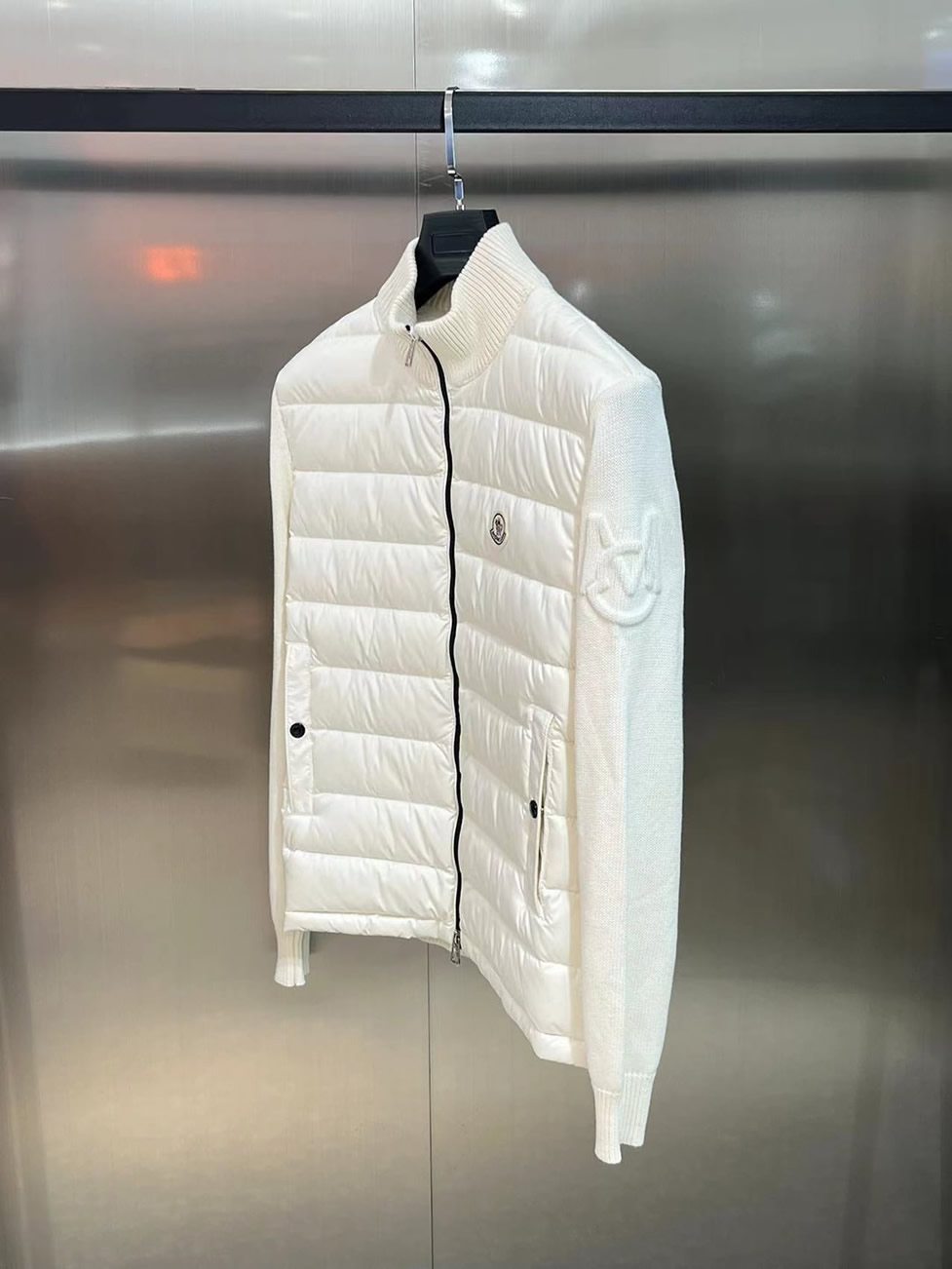 モンクレール ニットコンビネーション スタンドカラー ダウンジャケット ホワイト moncler035 - 画像 (3)