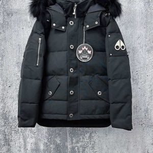 ムースナックルズ フォックスファー付き ファーフーデッド ダウンジャケット ブラック YRF011