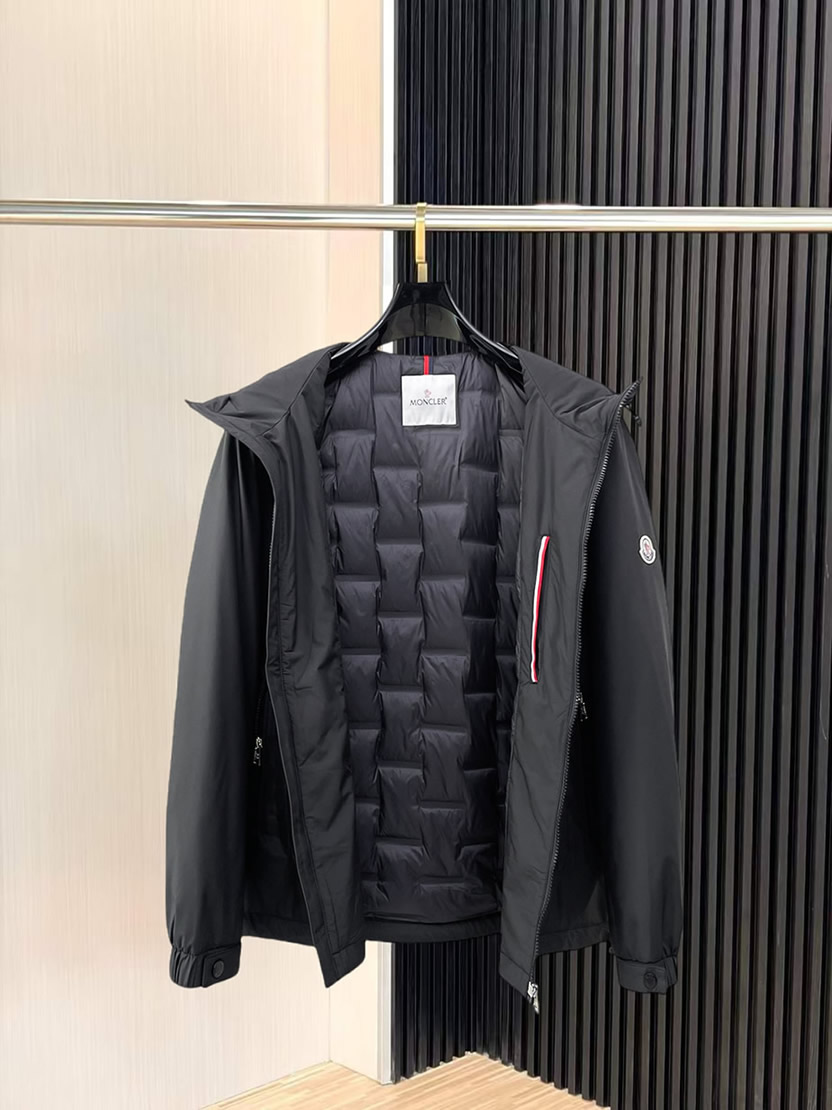 モンクレール ロゴワッペン付き フーデッド ジップアップジャケット ブラック moncler036 - 画像 (3)