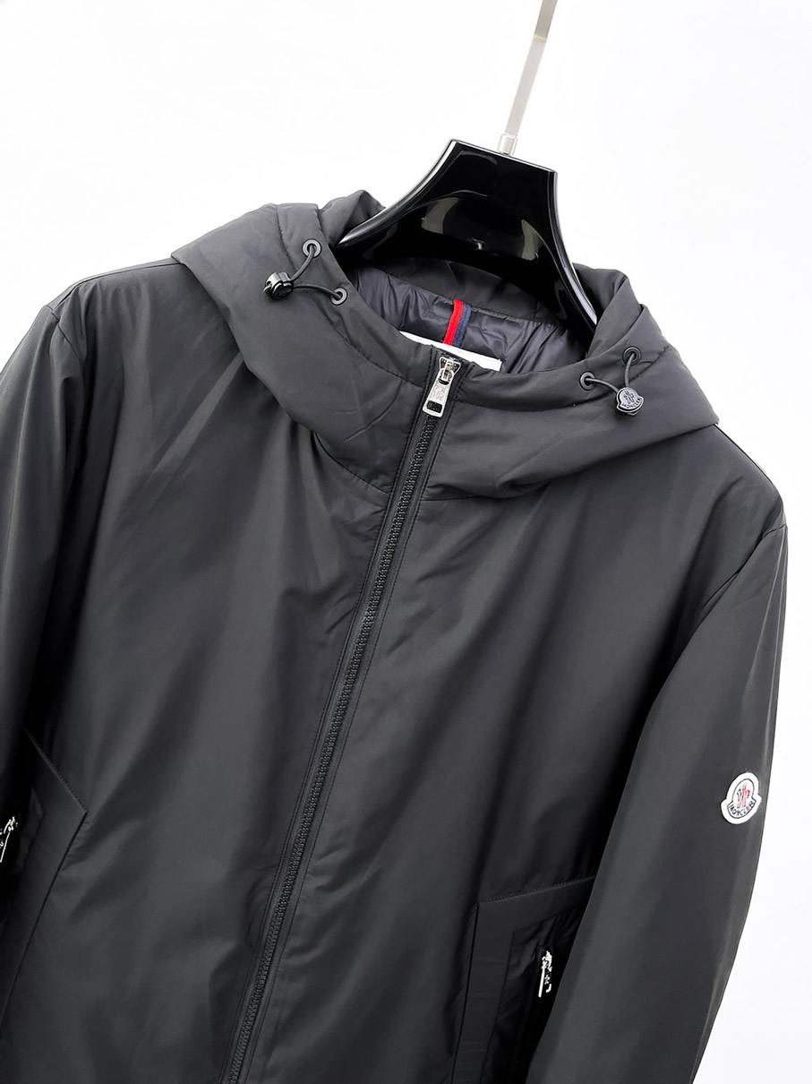 モンクレール ロゴワッペン付き フーデッド ジップアップジャケット ブラック moncler036 - 画像 (4)