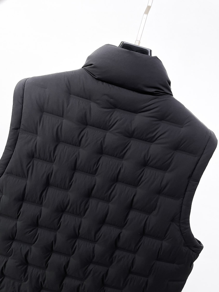 モンクレール キルティング スタンドカラー ダウンベスト ブラック moncler037 - 画像 (13)