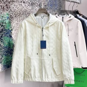ルイヴィトン モノグラム エンボスレザー フーデッド ジップアップジャケット ホワイト FS624