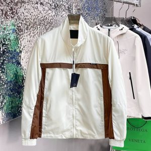 プラダ カラーブロック スタンドカラー ジップアップジャケット ホワイト/ブラウン FS632