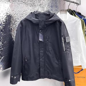 プラダ ナイロンフーデッド ジップアップジャケット ブラック FS635