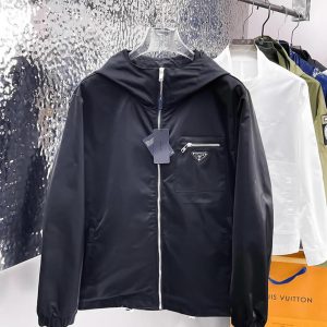 プラダ トライアングルロゴ フーデッド ジップアップジャケット ブラック FS678