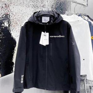 モンクレール GORE-TEX ロゴ フーデッド ジップアップジャケット ブラック FS685